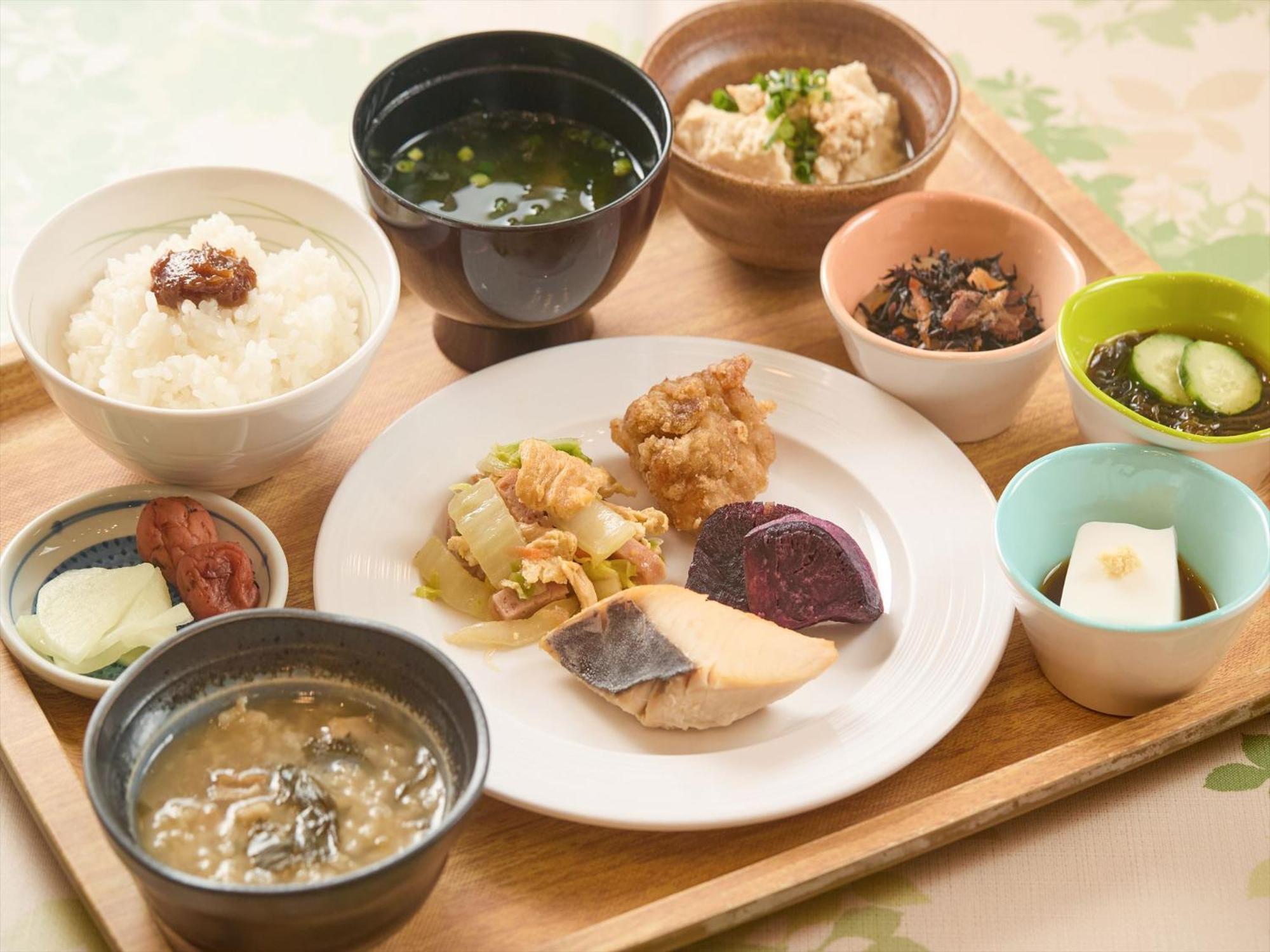 선 팰리스 규요칸 호텔 나하 외부 사진